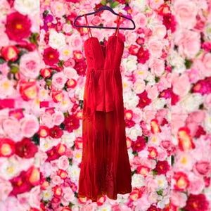 🔴LAST CHANCE Red dress with shorts